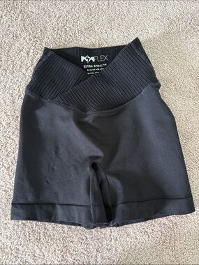 Popflex Black High-Waisted Ribbed Bike Shorts